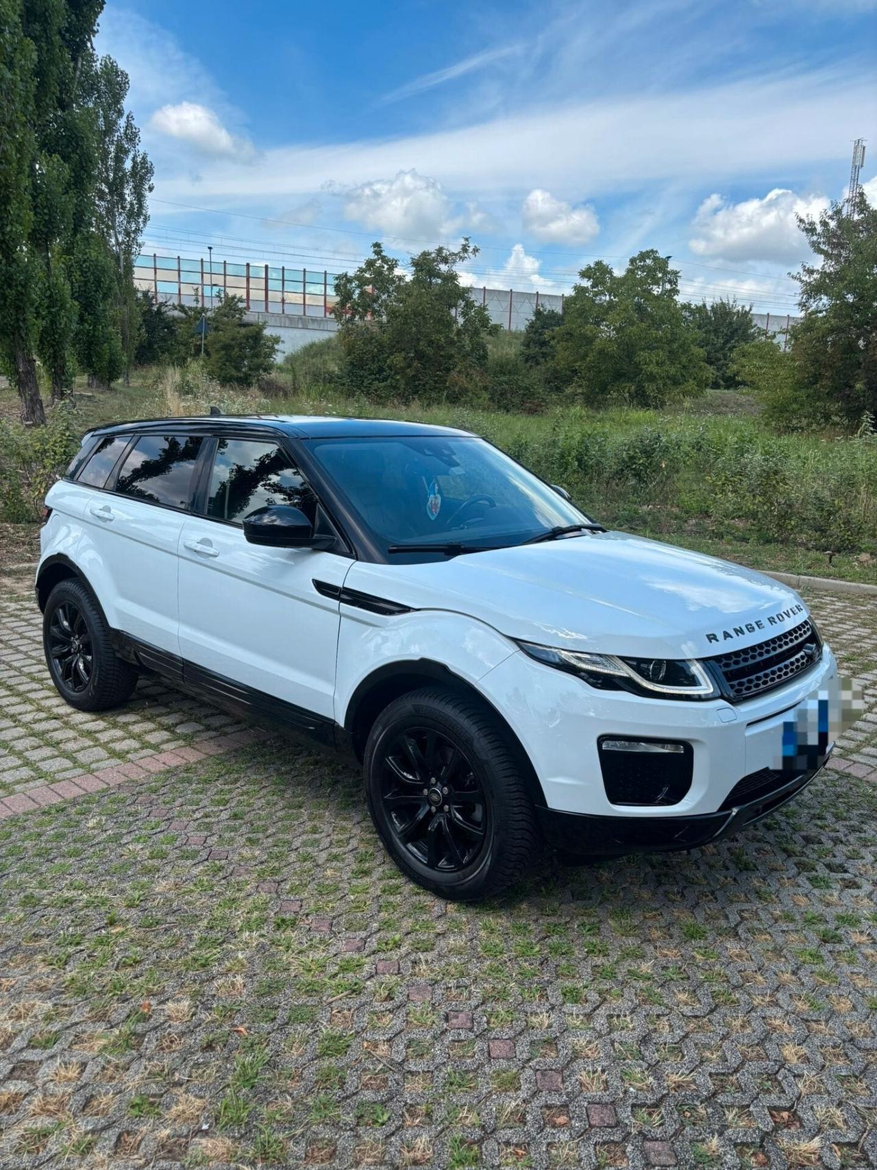 Land Rover Range Evoque 2.0 TD4 150 CV 5p. SE Dynamic