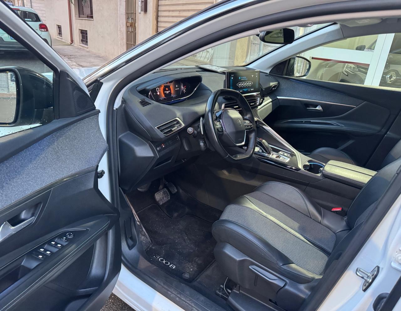 Peugeot 3008 BlueHDi 130 CV Allure Pack