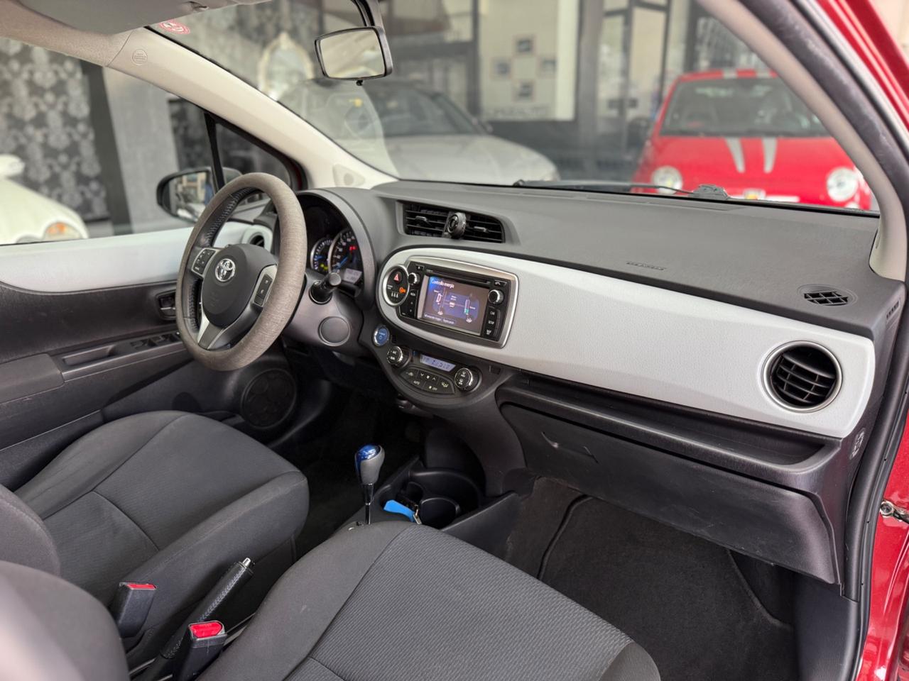 Toyota Yaris 1.5 Hybrid 5 porte Lounge