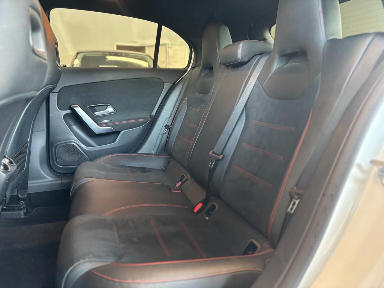 Mercedes-Benz A 180 Premium AMG LINE *PER NEOPATENTATI