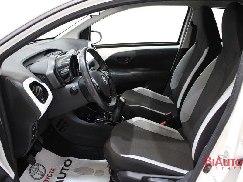 Toyota Aygo Aygo 5p 1.0 x-play my15