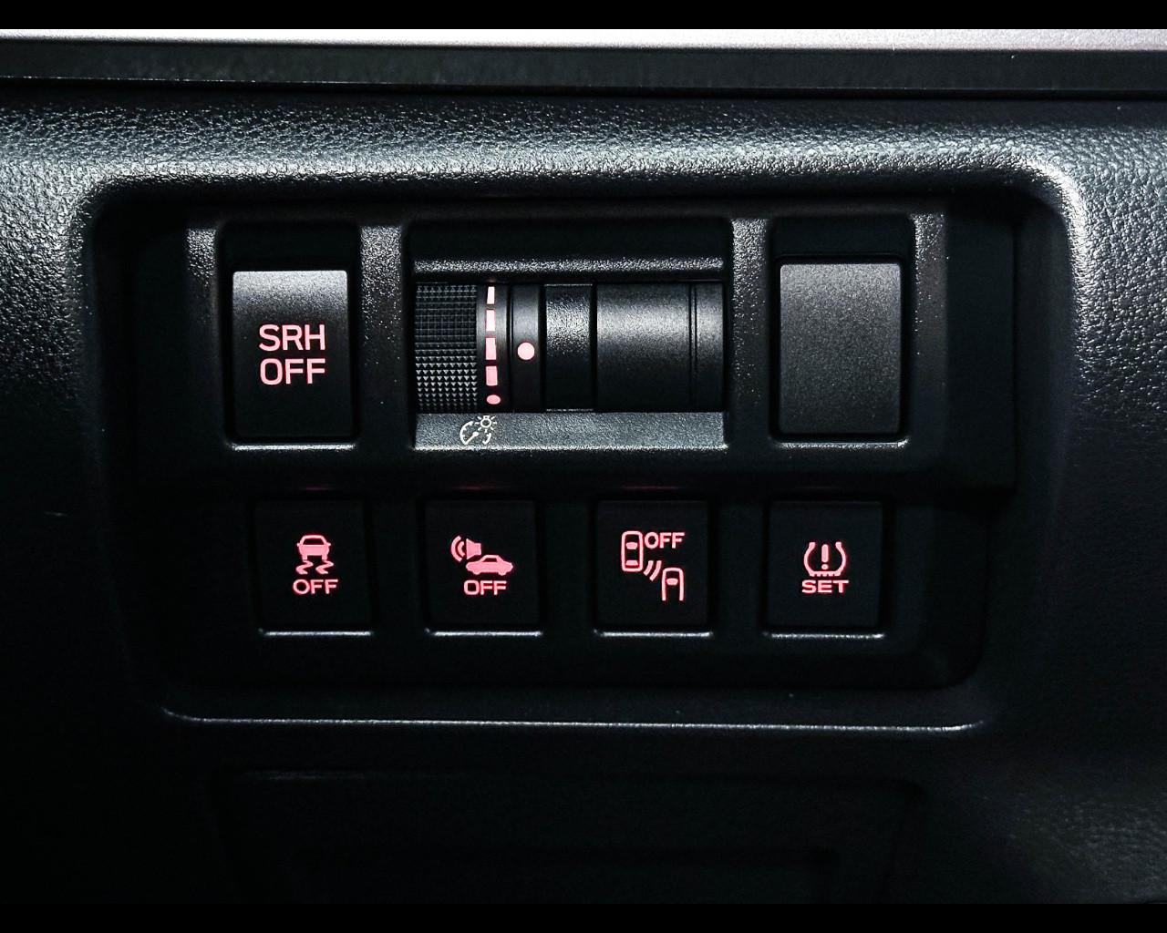 SUBARU XV 2ª serie - XV 2.0i e-Boxer MHEV Lineartronic Style Xtra