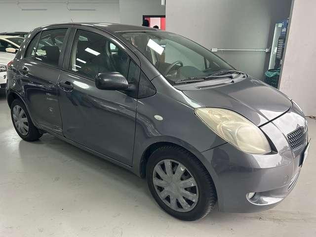 Toyota Yaris Yaris II 2005 5p 1.4 d-4d Now dpf