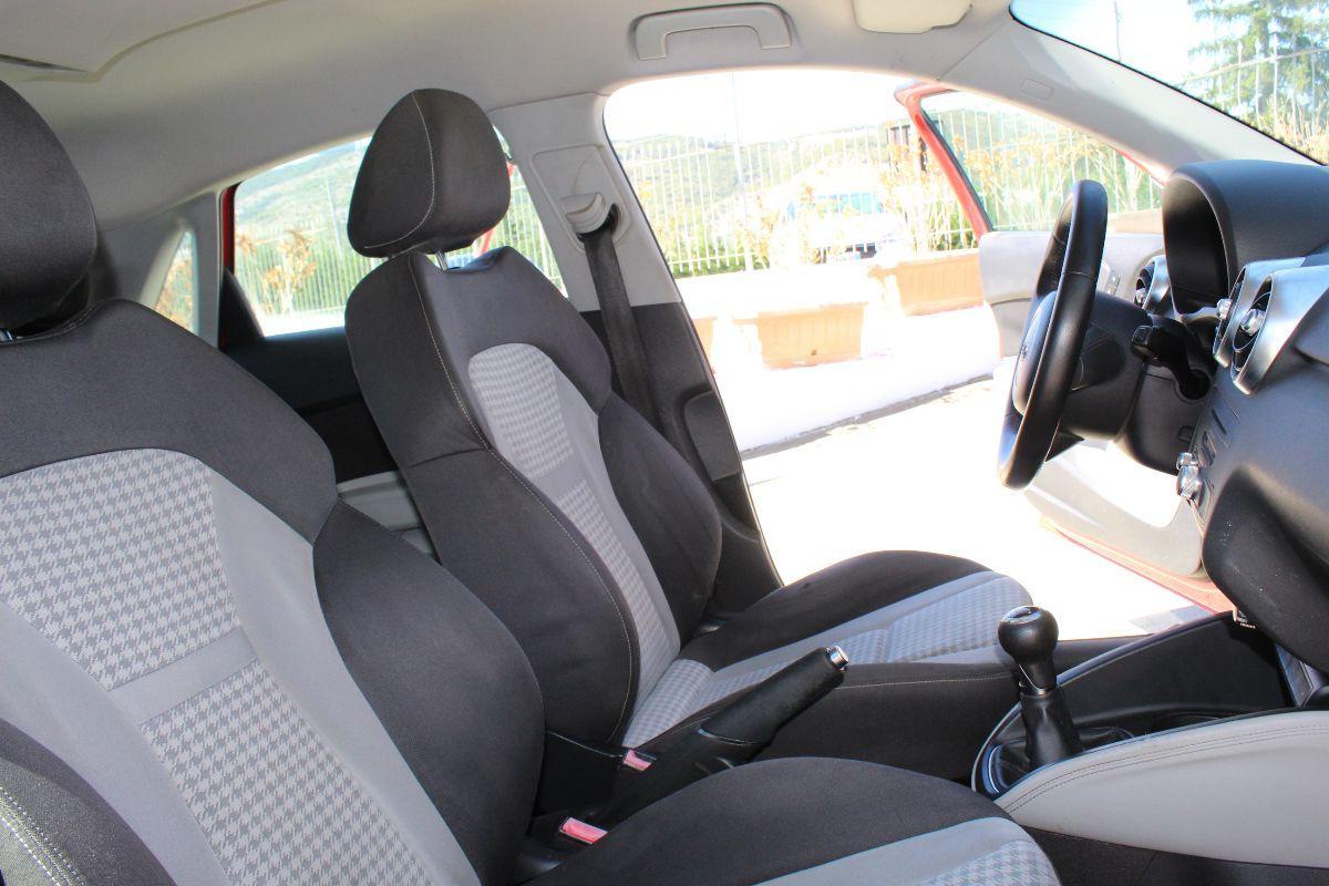 AUDI - A1 Sportback - 1.6 TDI S line edition plus