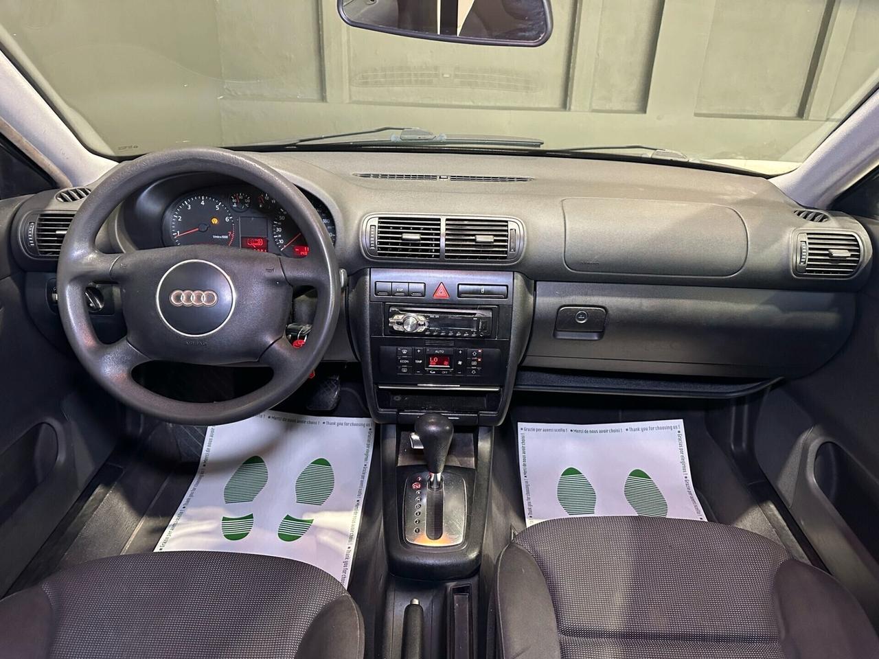 Audi A3 1.8 20V cat 5p. Ambiente