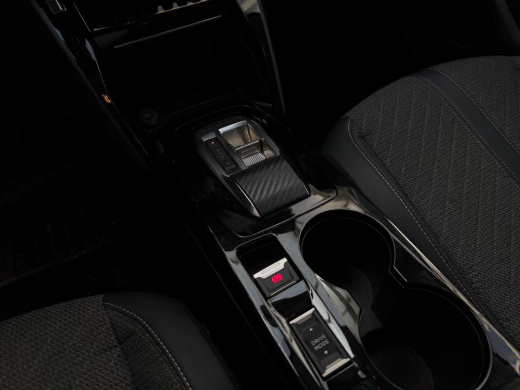 Peugeot 208 Hybrid 110 e-DCS6 Allure da €199,00 mensili