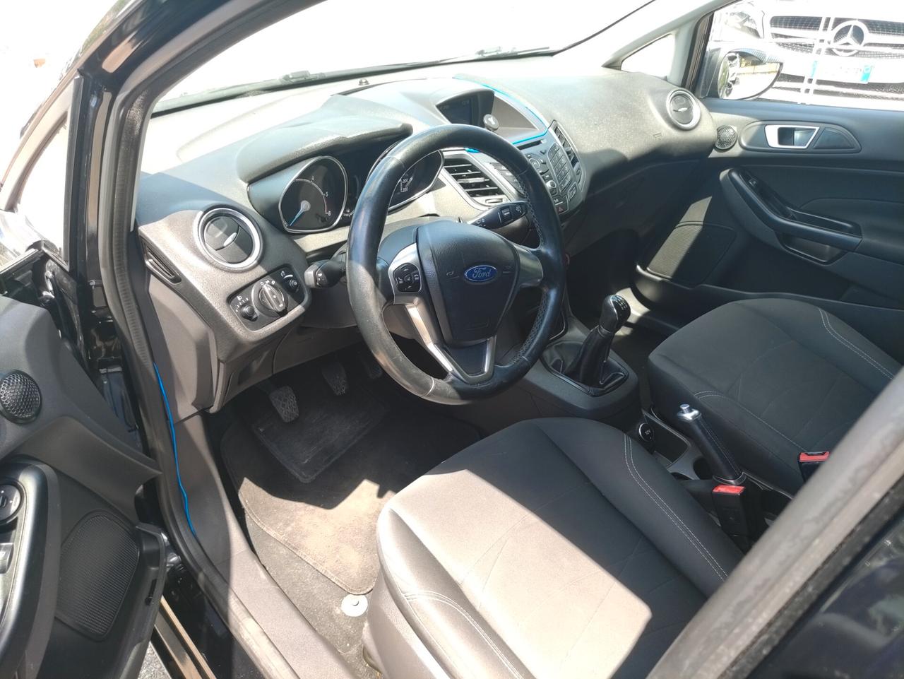 Ford Fiesta 1.5 TDCi 75CV 5 porte Titanium ( per neopatentati)