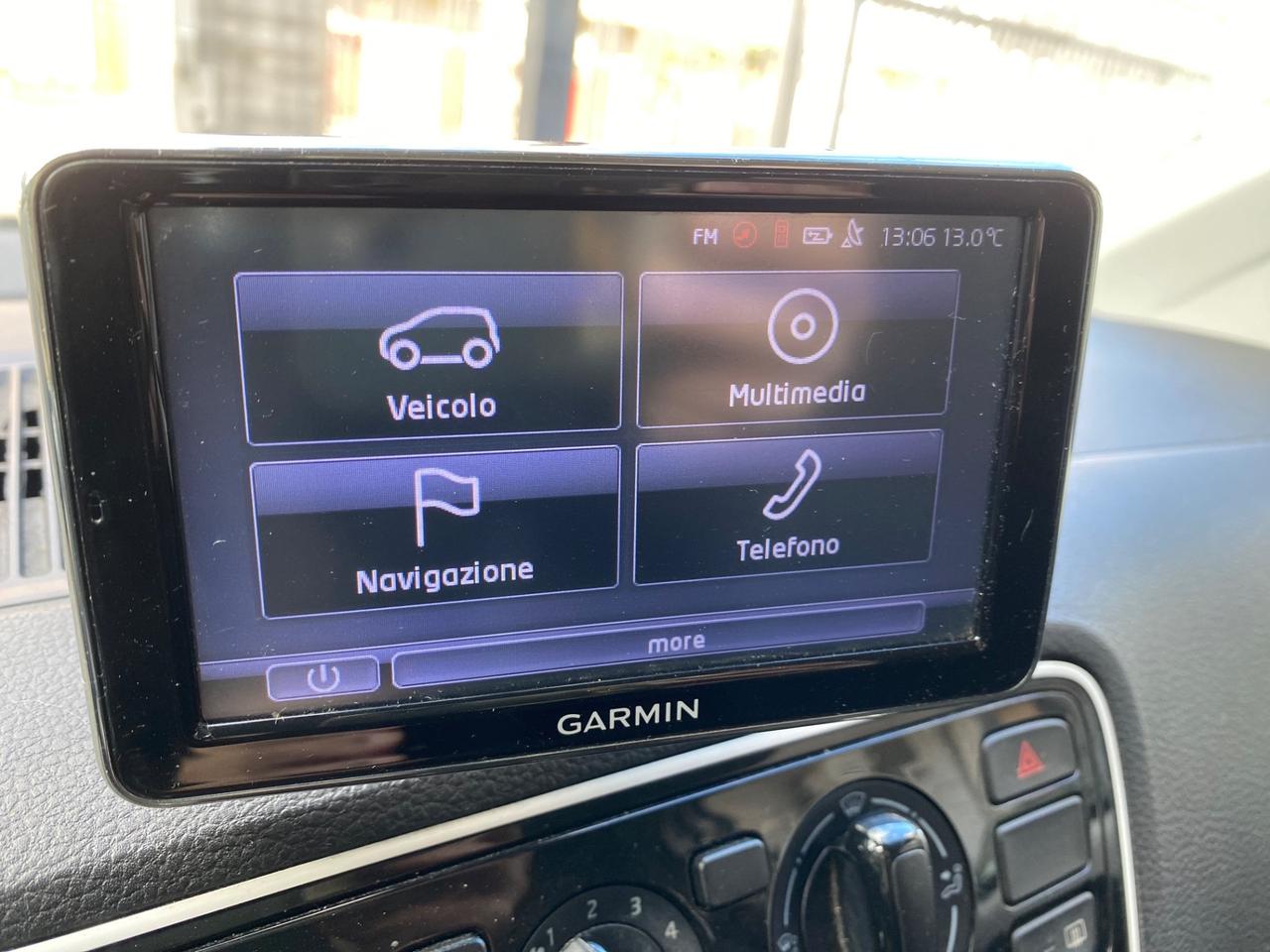 Volkswagen up! 1.0 3p. take