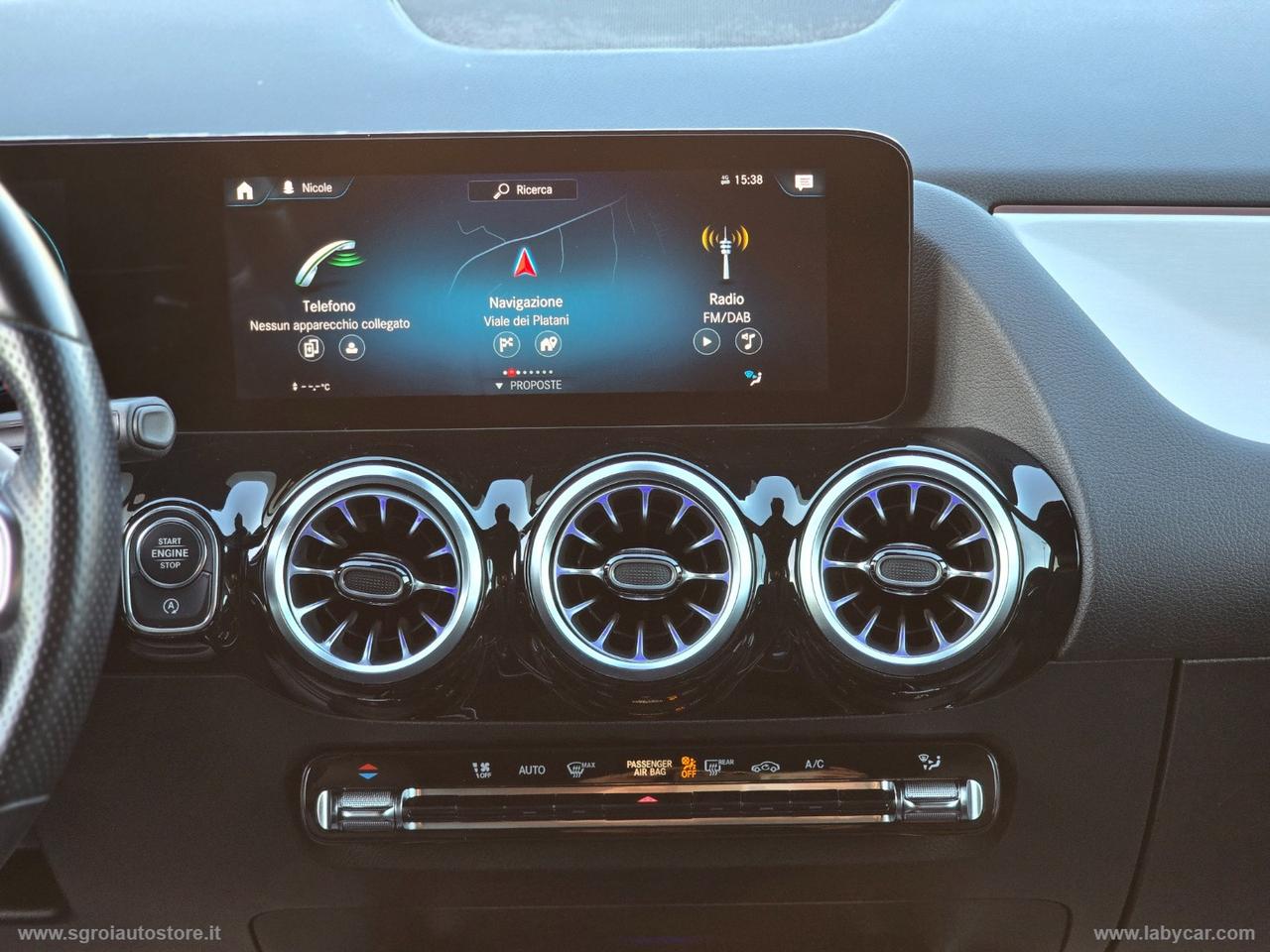 MERCEDES-BENZ GLA 200 d Automatic Premium