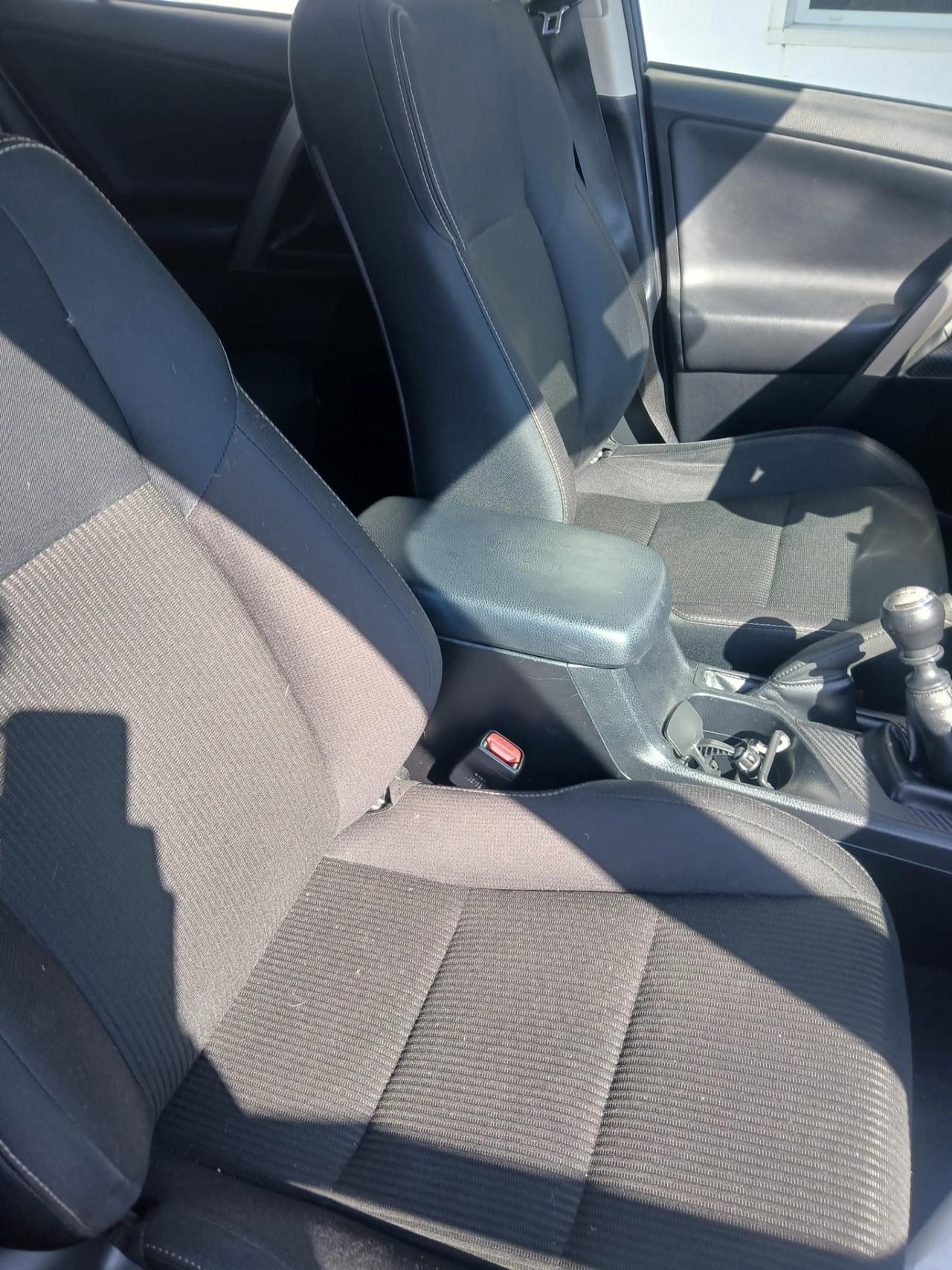 Toyota RAV 4 RAV4 2.0 D-4D 2WD