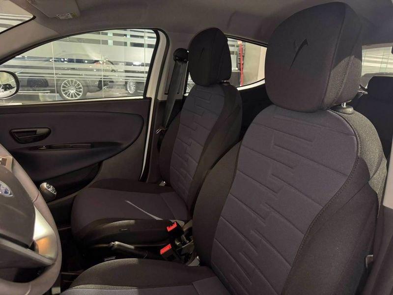 Lancia Ypsilon 3ª serie 1.0 FireFly 5 porte S&S Hybrid Platino