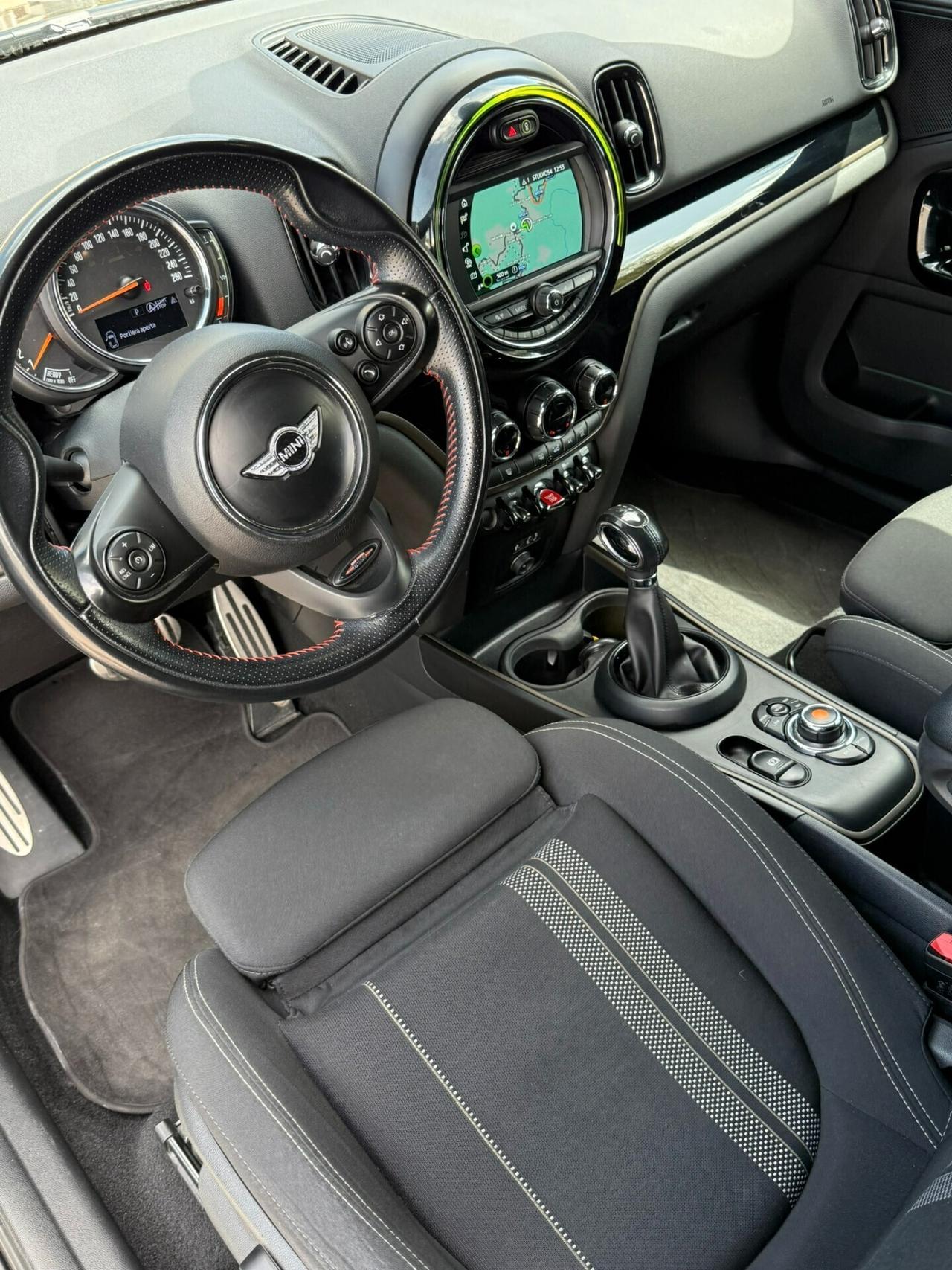 Mini 2.0 Cooper SD Hype Countryman Automatica