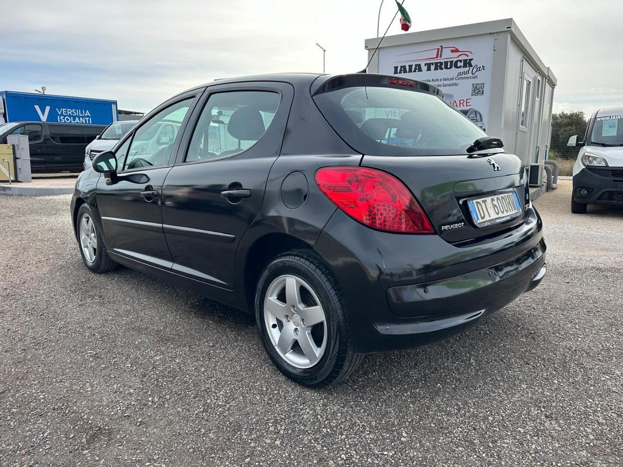 PEUGEOT 207 1.4 VTi 95 CV 5p. Energie Sport 1.4 VTi 95 CV 5p. Energie Sport