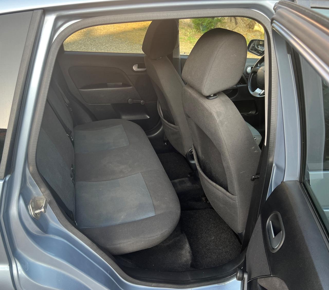 Ford Fiesta 1.4 TDCi 5p. Titanium