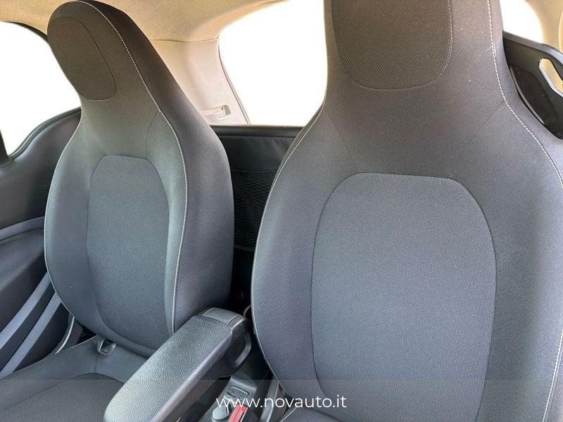 smart fortwo 90 0.9 66kW Parisblue twinamic