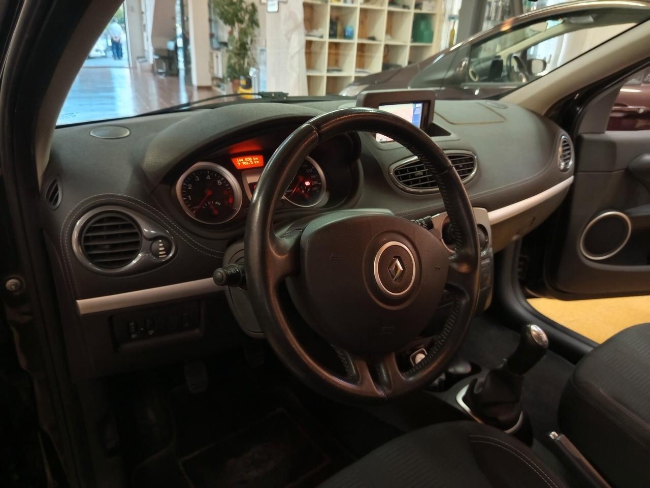 Renault Clio 1.2 16V 5 porte Luxe, 144 Mila chilometri ok neopatentati