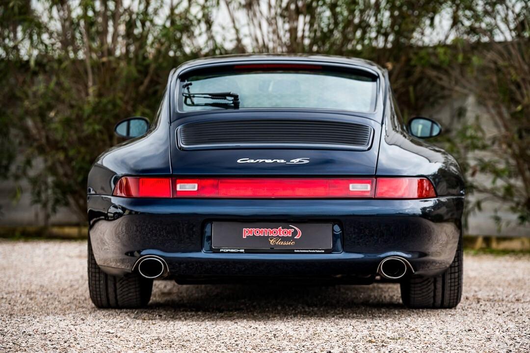 Porsche 993 Carrera 4S