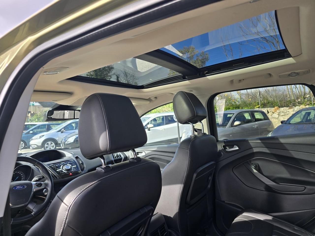 Ford Kuga 2.0 TDCI 163 CV 4WD Powershift Titanium