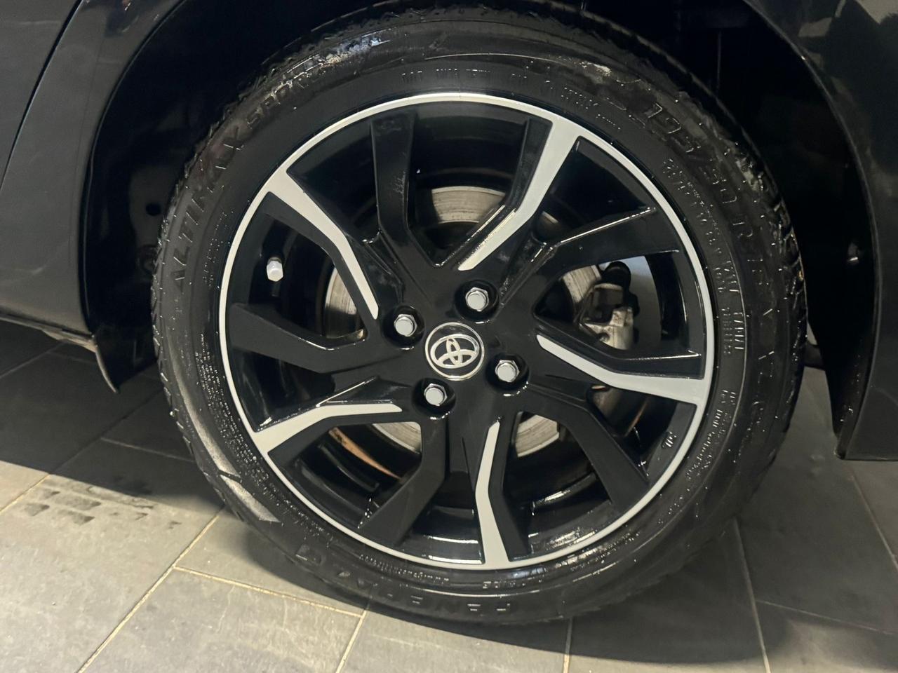 Toyota Yaris Trend red edition full optional