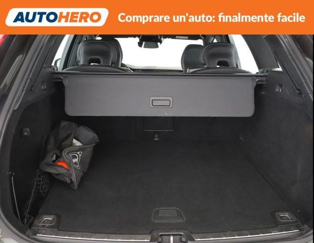 VOLVO XC60 B4 (d) AWD Geartronic R-design