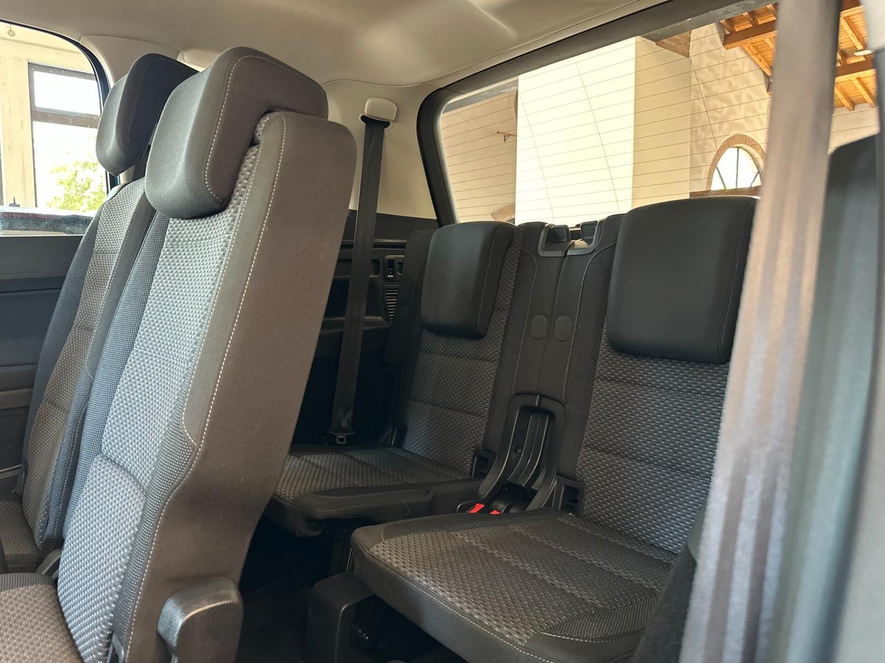 VOLKSWAGEN TOURAN COMFORTLINE DSG *GANCIO*7POSTI*CARPLAY*