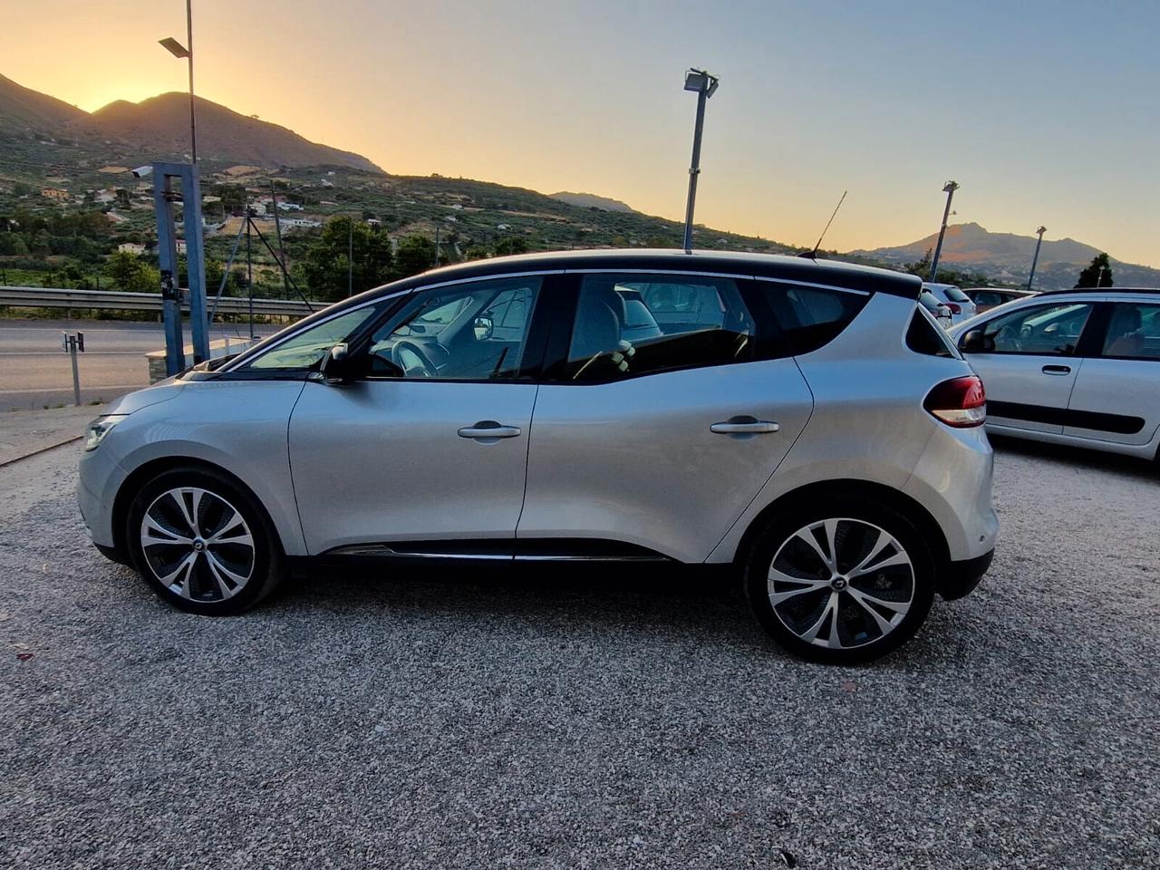 Renault Scenic Scénic dCi 130 CV EDC Energy Bose
