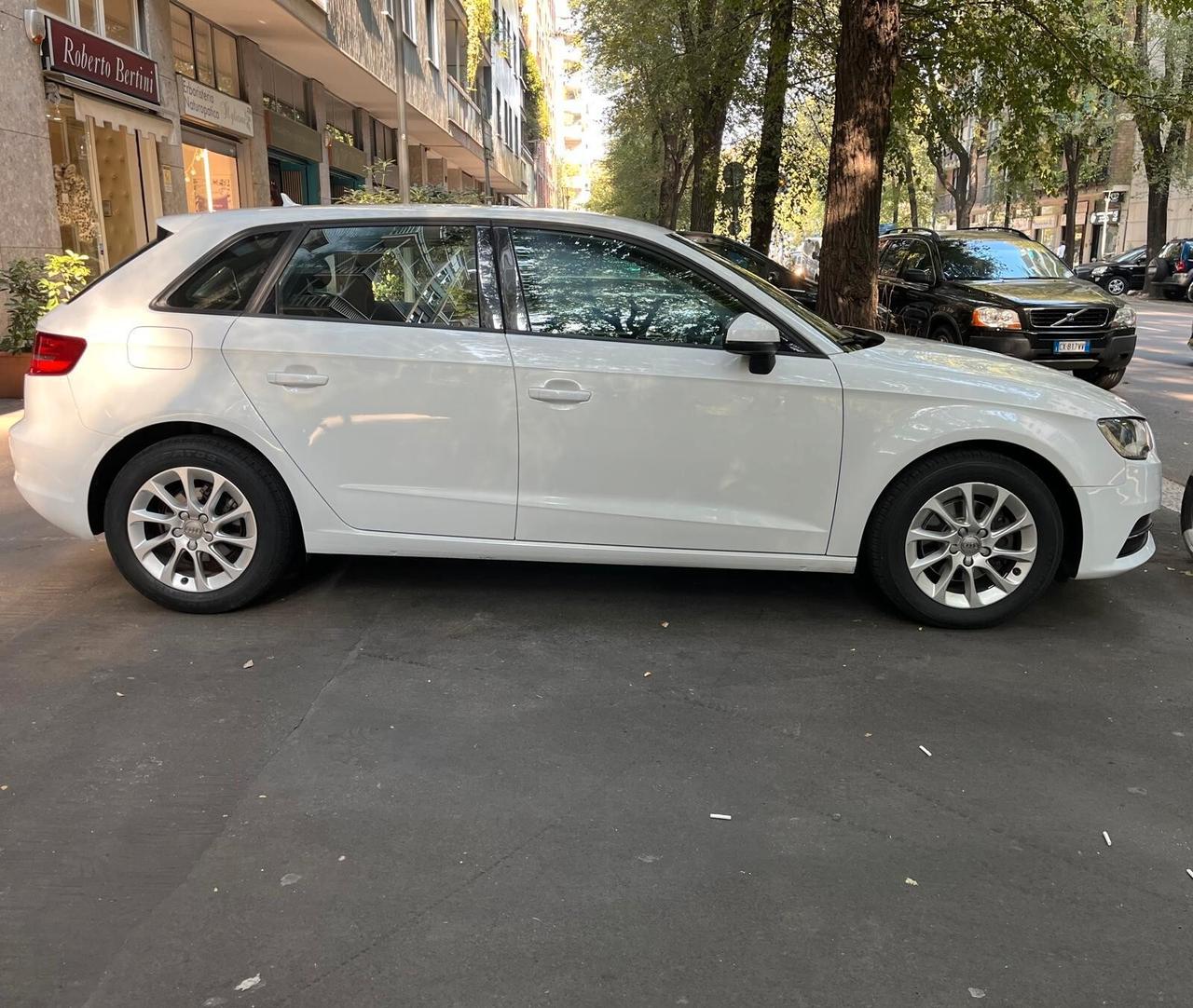 Audi A3 SPB 1.6 TDI clean diesel Ambiente