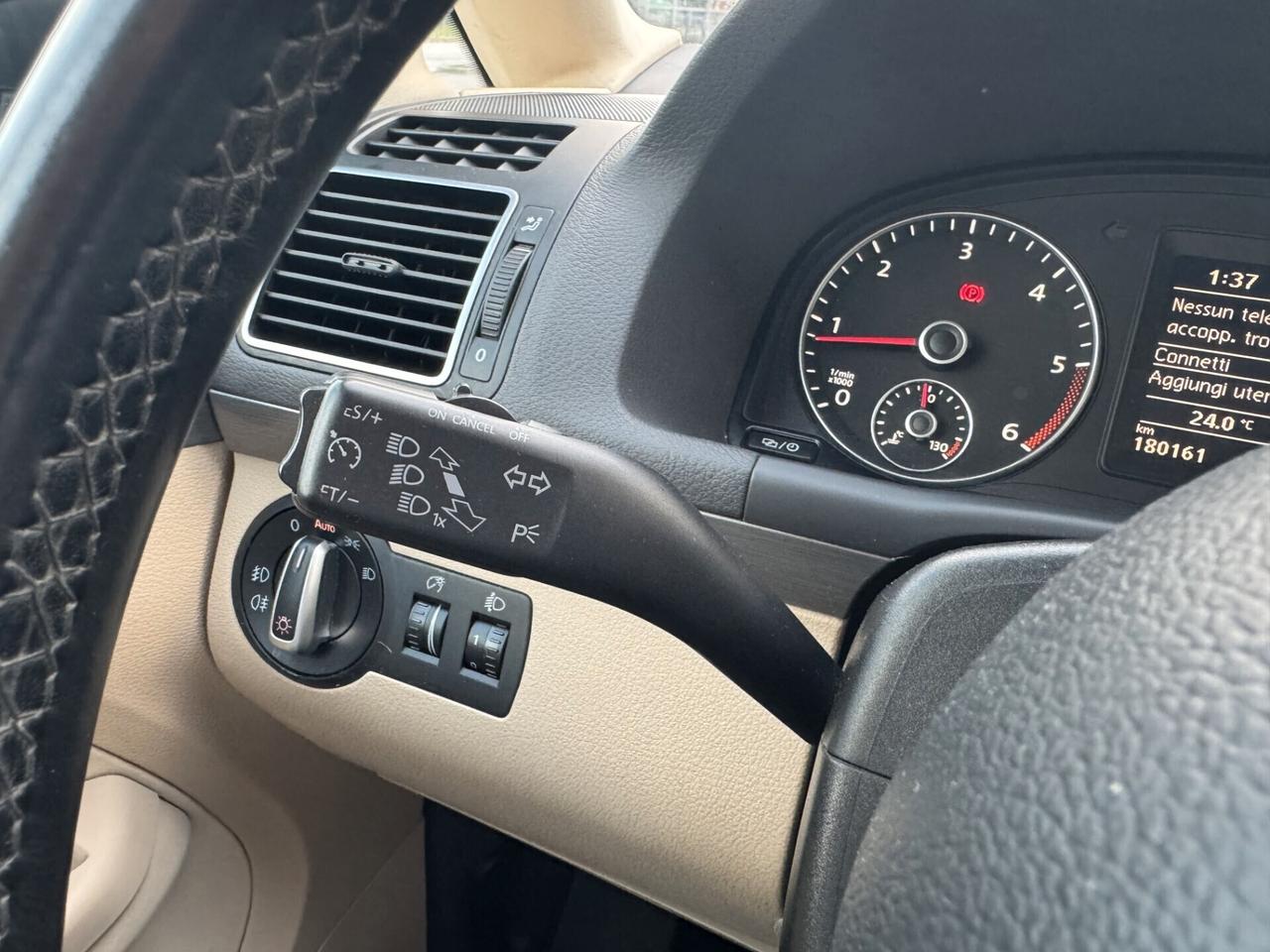 Volkswagen Touran 1.6TDI DSG Autom. 105CV - 7 Posti