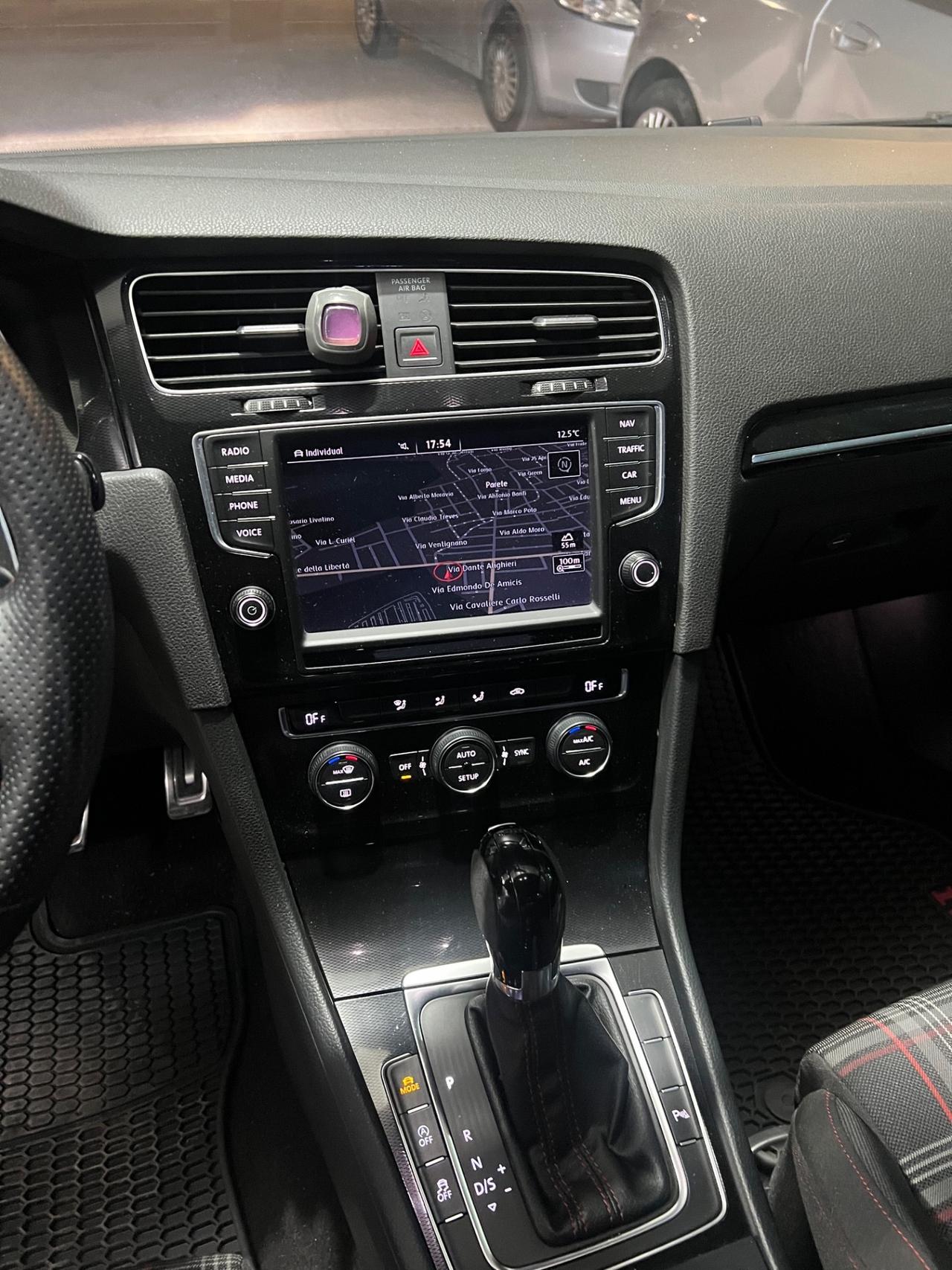 Volkswagen Golf GTI 350 CV Performance 2.0 TSI DSG 5p.