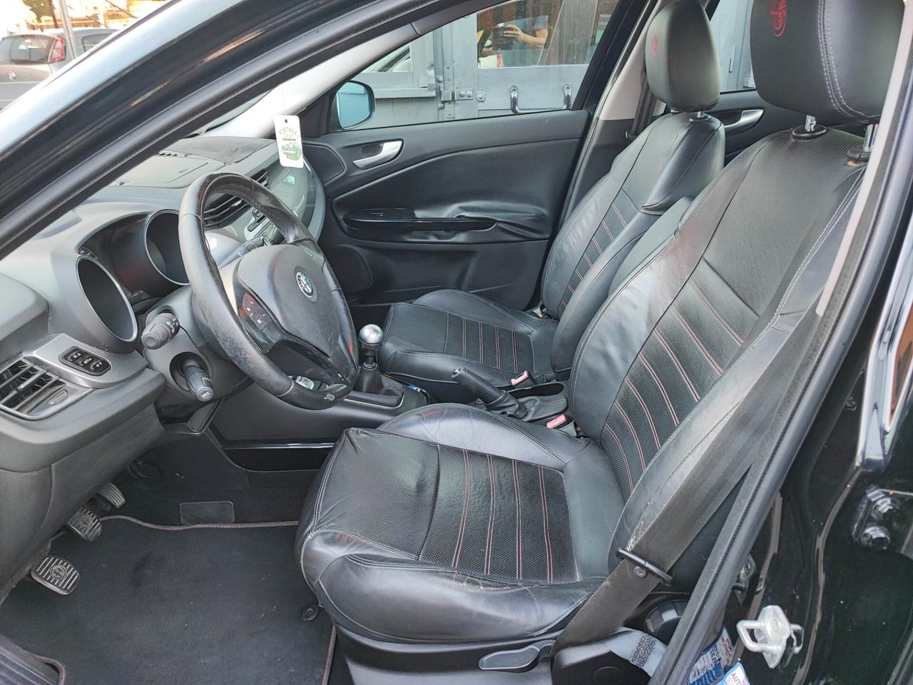 Alfa Romeo Giulietta 1.4 Distinctive UNI-PRO