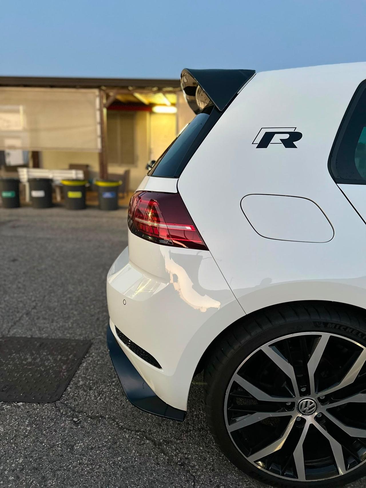 VOLKSWAGEN GOLF 7.5 R-LINE PERFORMANCE DSG – FULL OPTIONAL