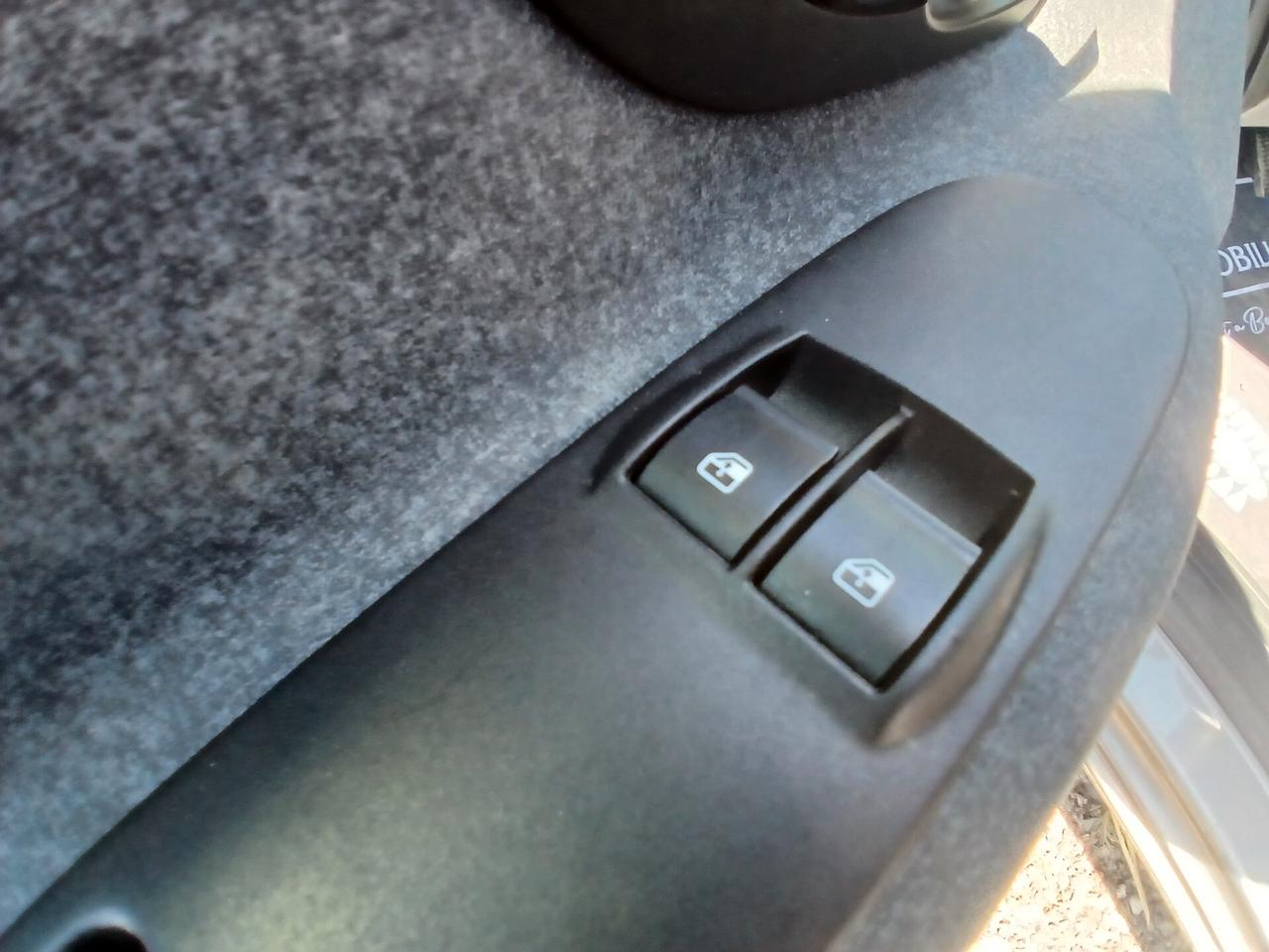 Lancia Ypsilon 1.0 FireFly 5p S&S Hybryd Gold