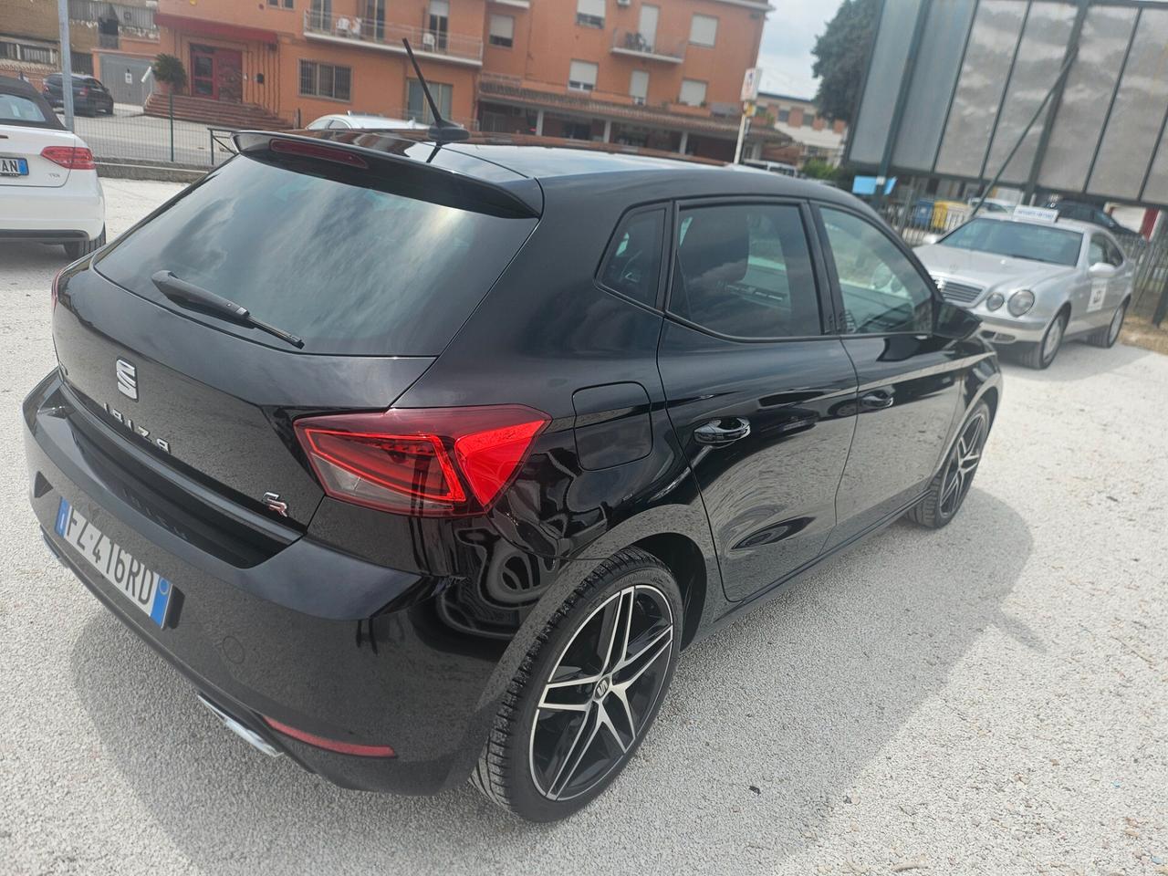 Seat Ibiza 1.0 TGI 5 porte FR