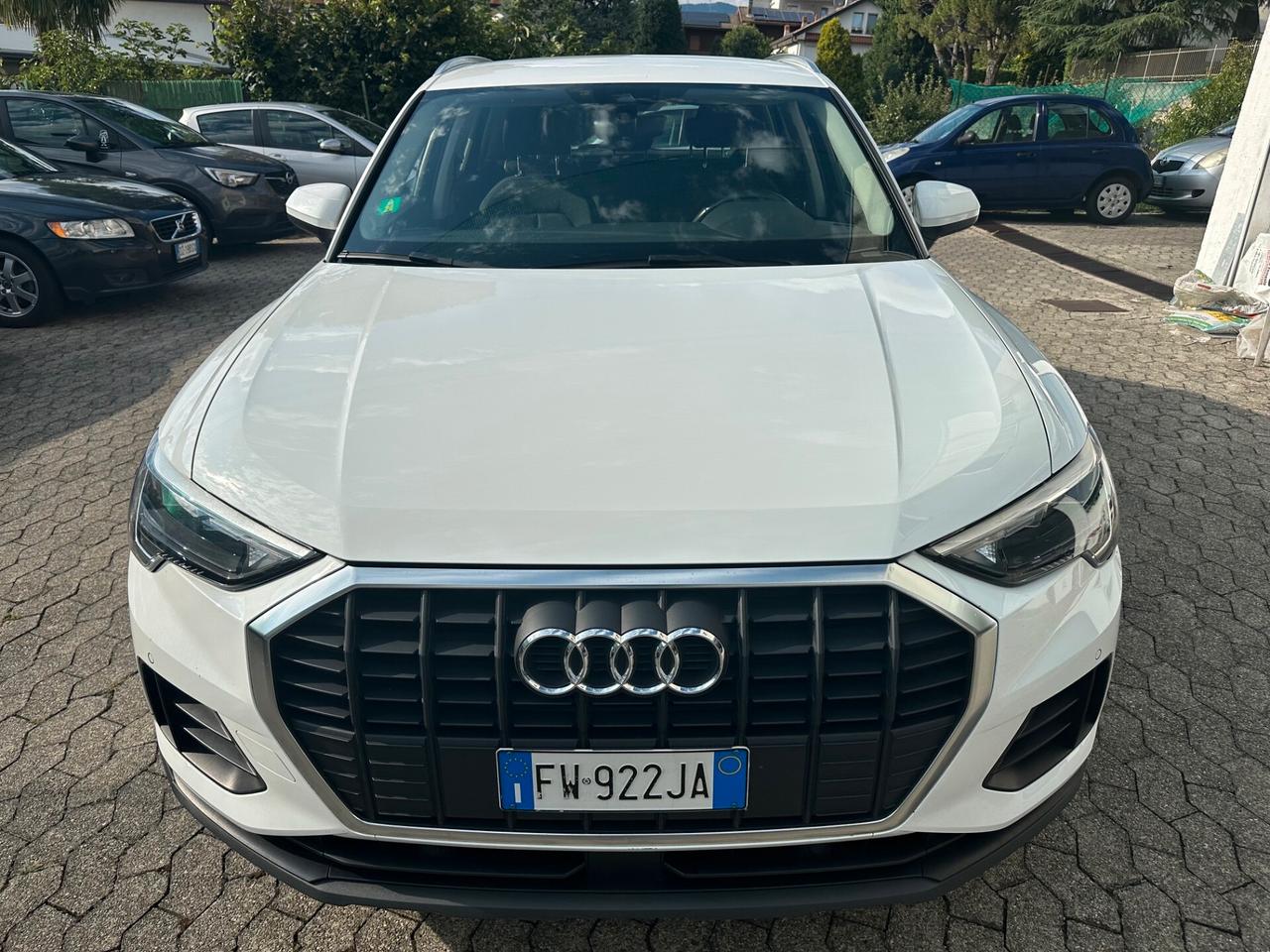 Audi Q3 35 TDI S tronic Business Advanced*EURO6