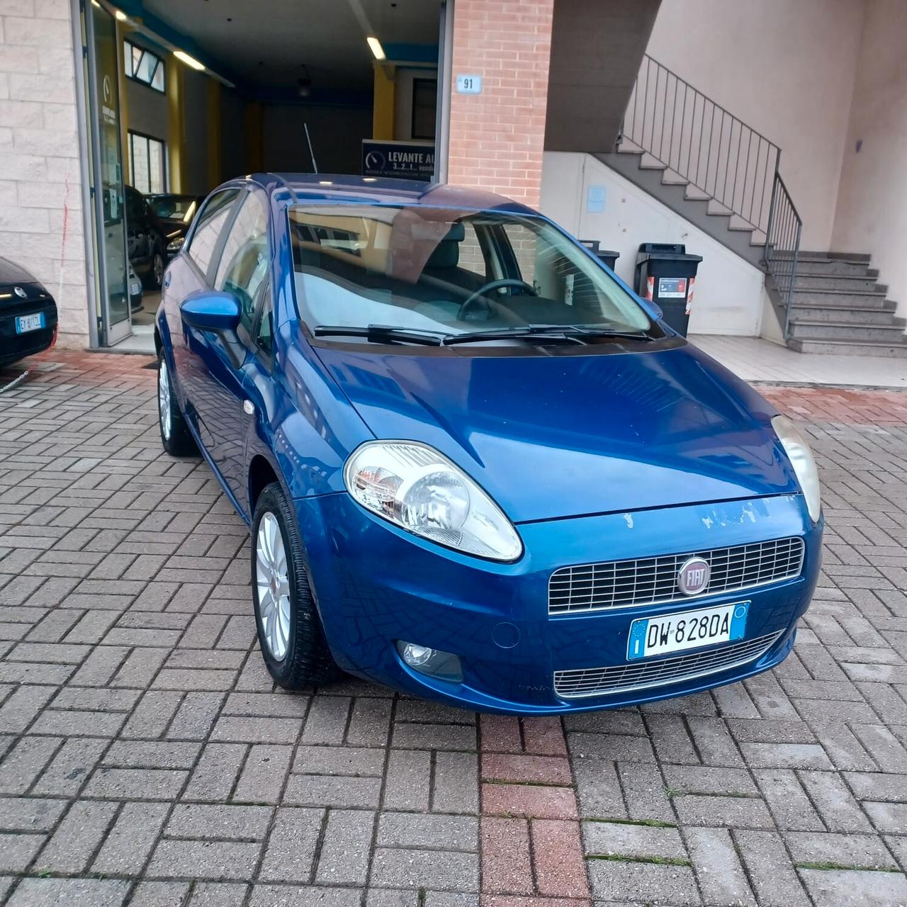 NEOPATENTATI G. PUNTO 1.4 BENZINA / METANO DI FABBRICA