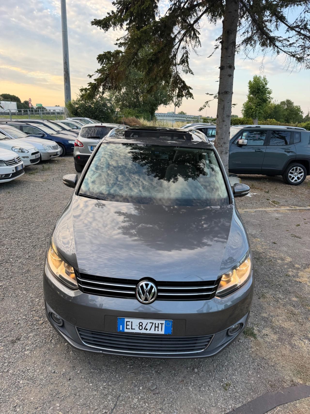 Volkswagen Touran Business 1.4 DSG Highline EcoFuel