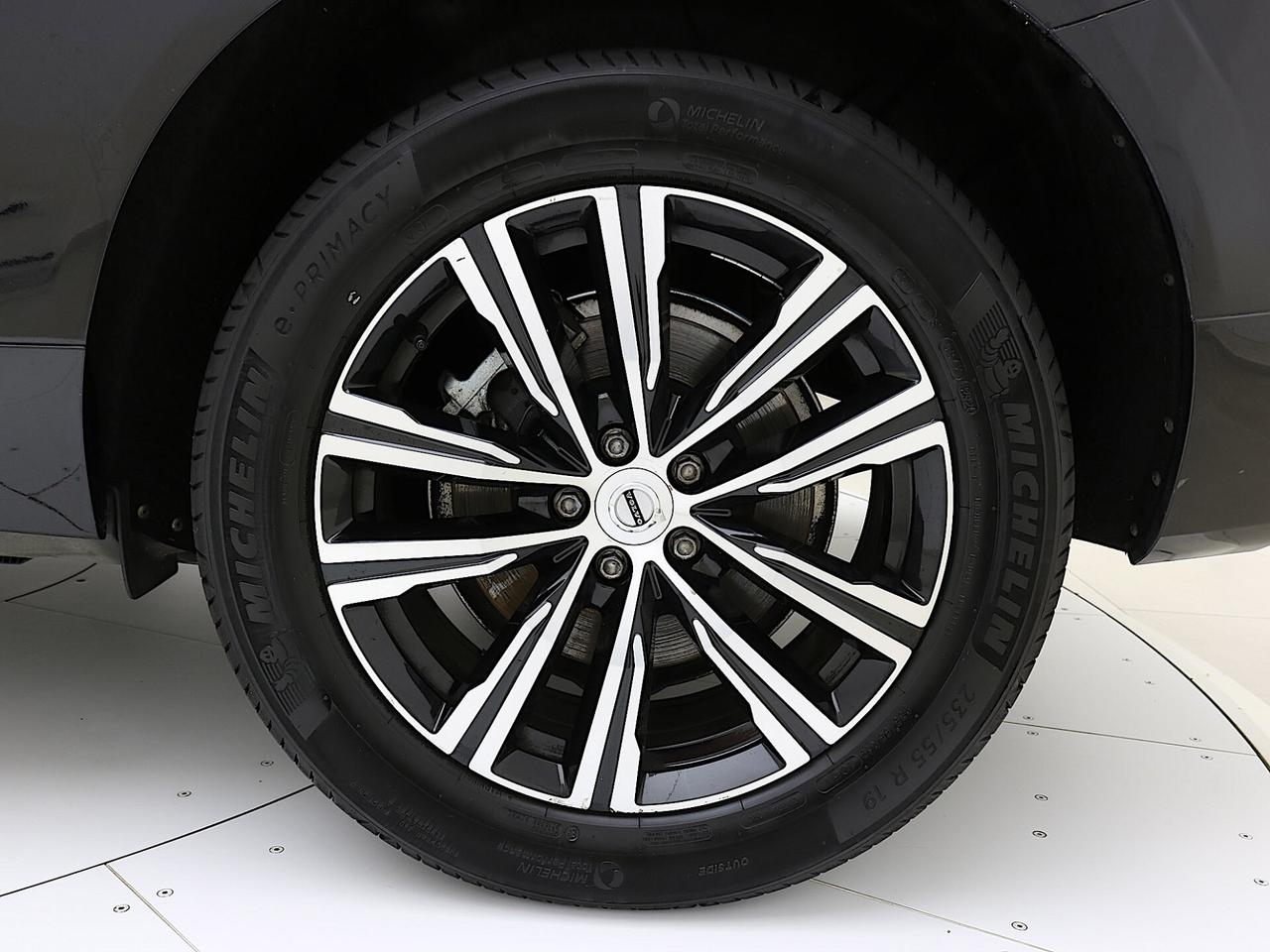 Volvo XC60 B4 AWD auto Inscription TETTO APRIBILE