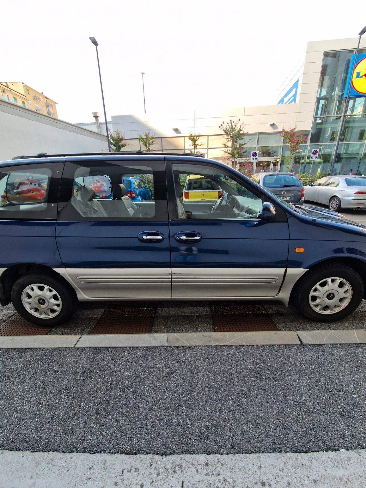 Kia Carnival 2.9 16V TDI 126CV 7 POSTI