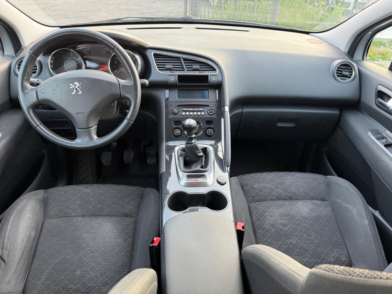 Peugeot 3008 1.6 HDi 115CV Business
