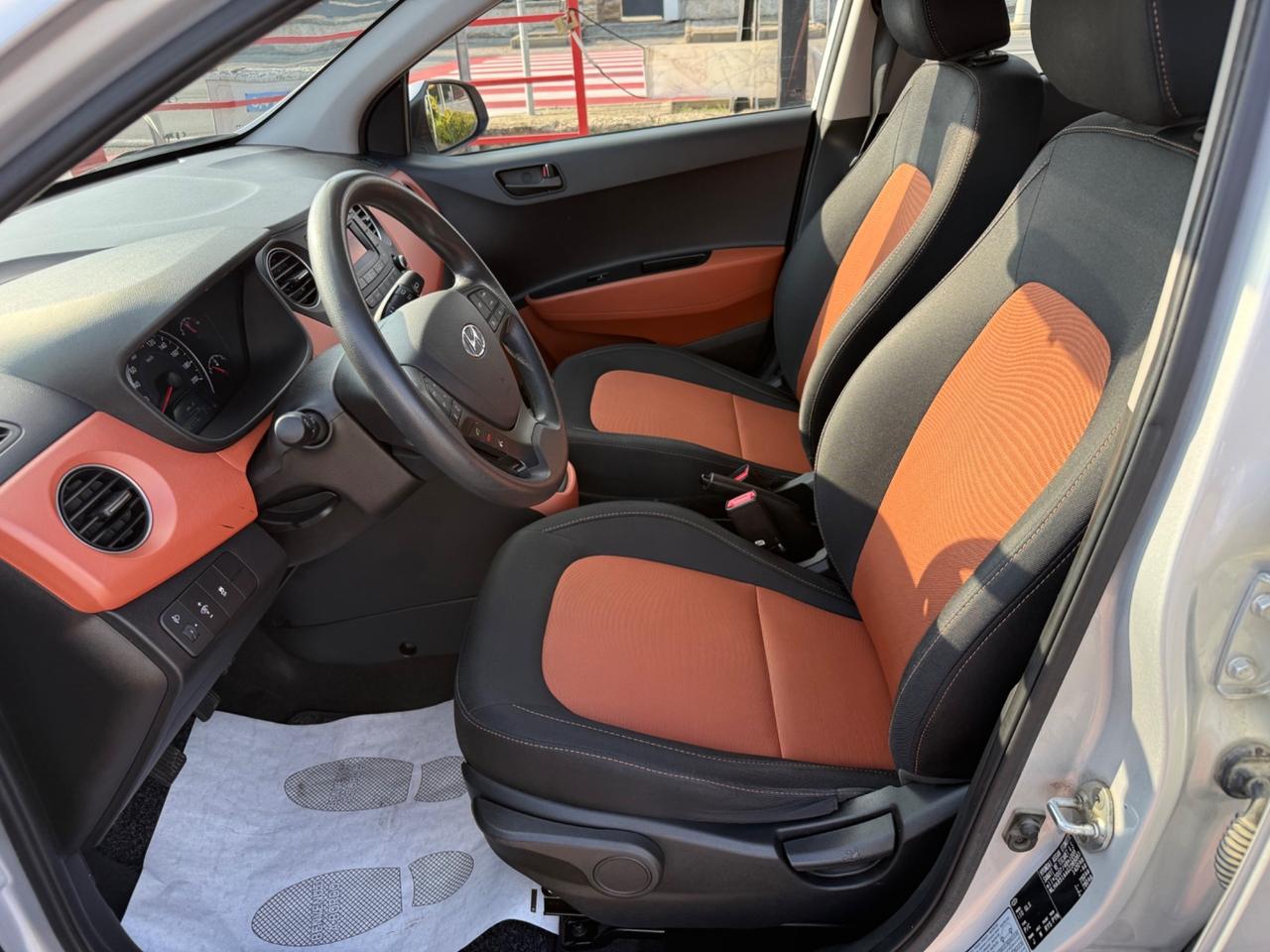 Hyundai i10 1.0 MPI Sound Edition NEOPATENTATI