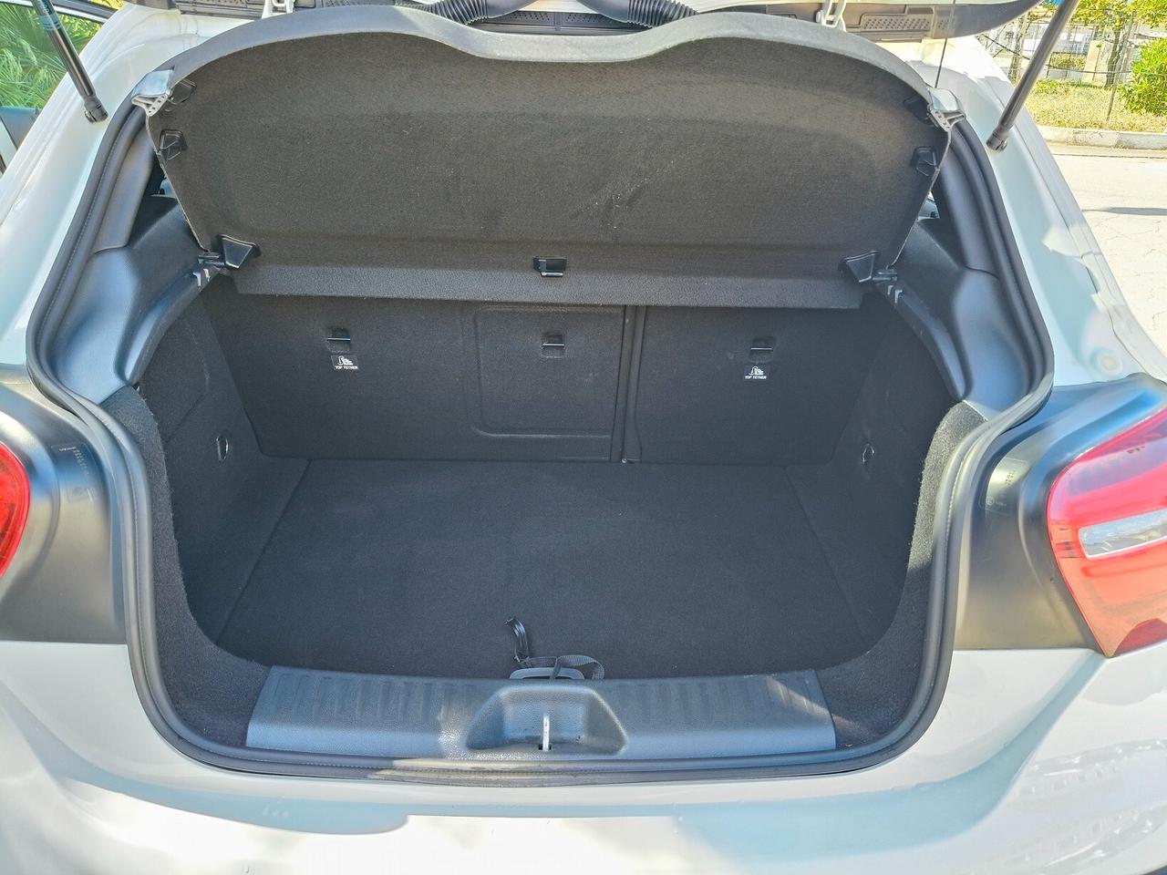 Mercedes-benz A 180 1.5 109 CV AMG PREMIUM