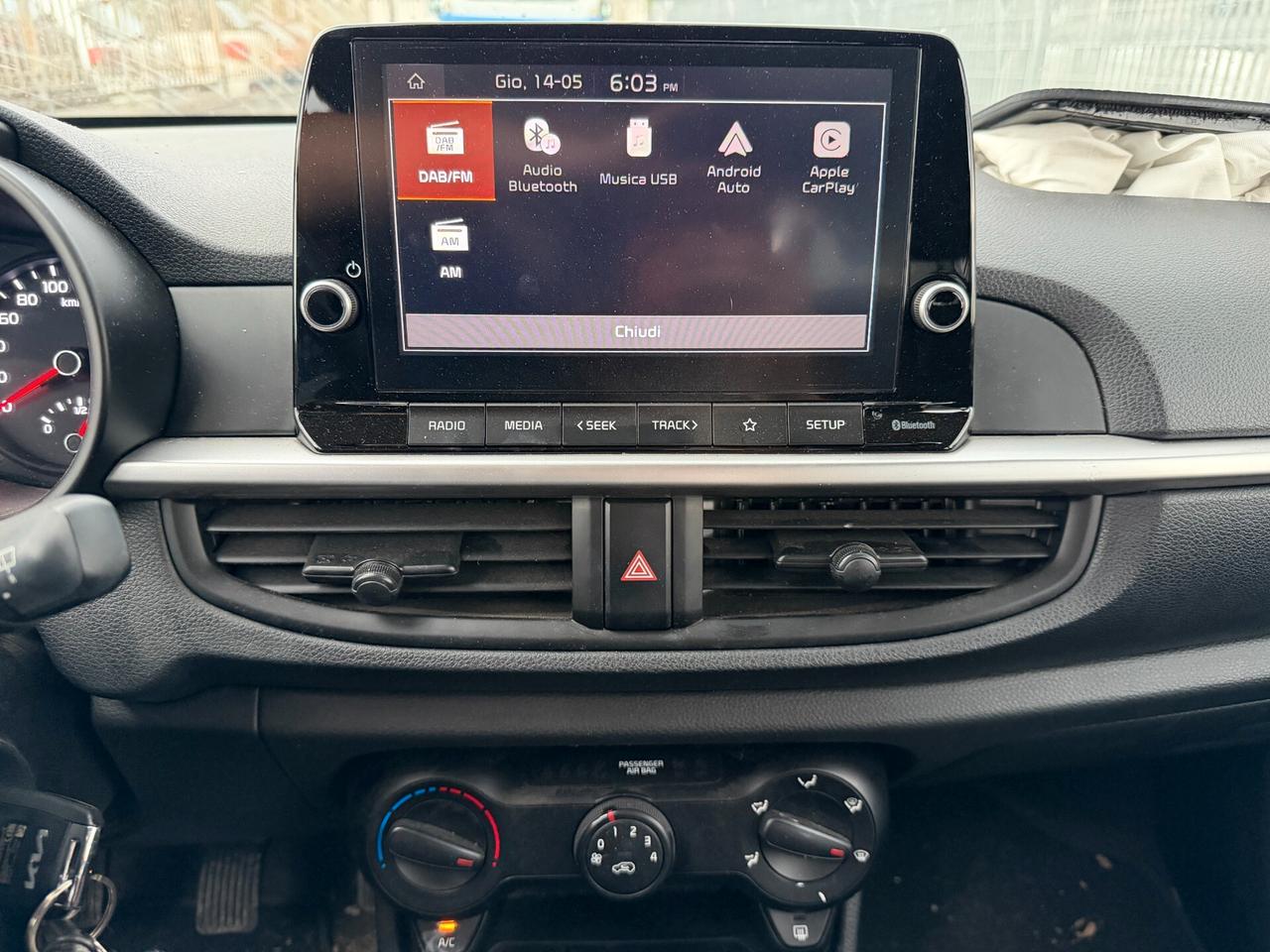 KIA PICANTO 2023 1.0 BENZINA 67 CV *SINISTRATA