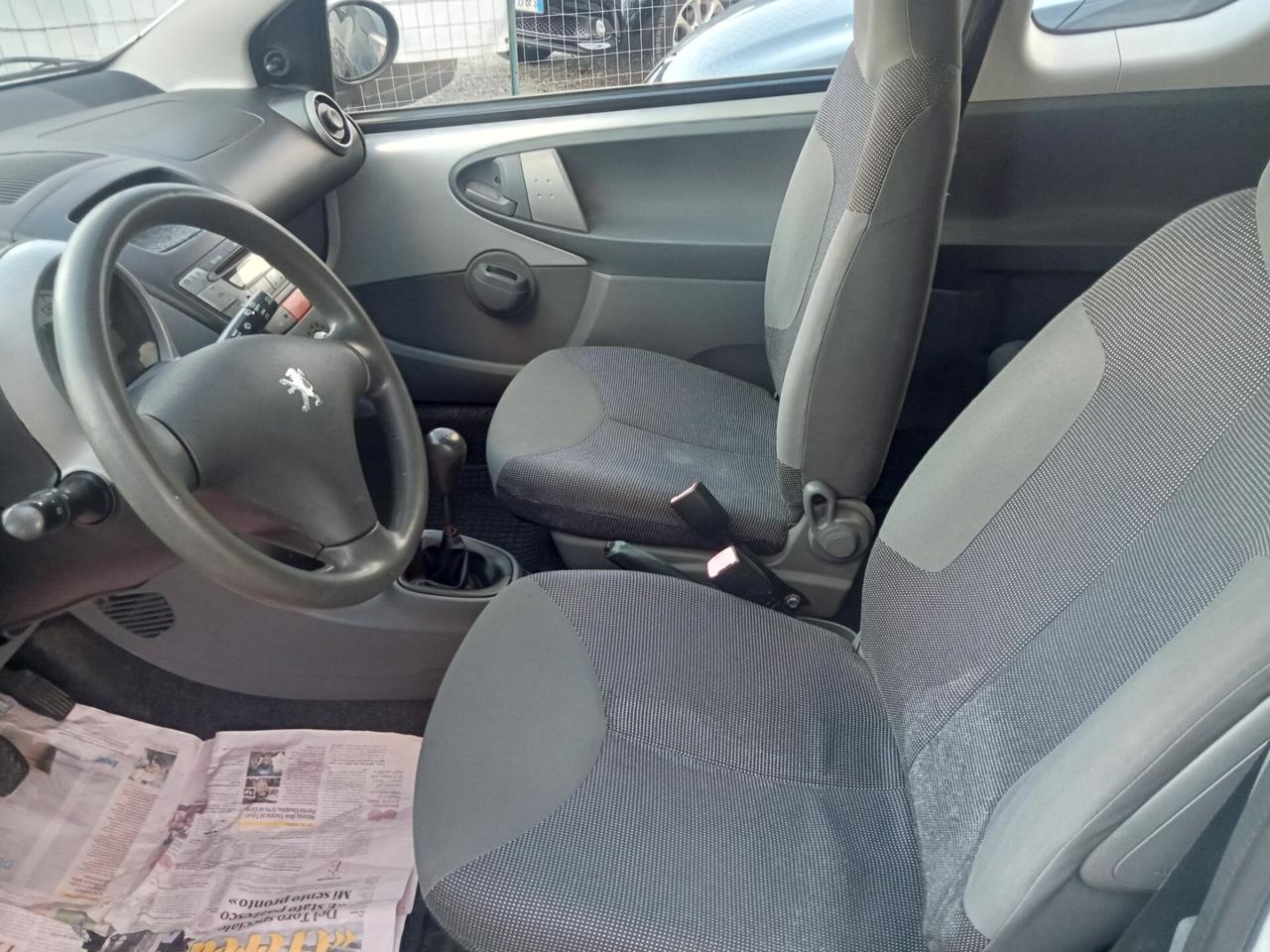 Peugeot 107 1.4 HDi 3p. Plaisir