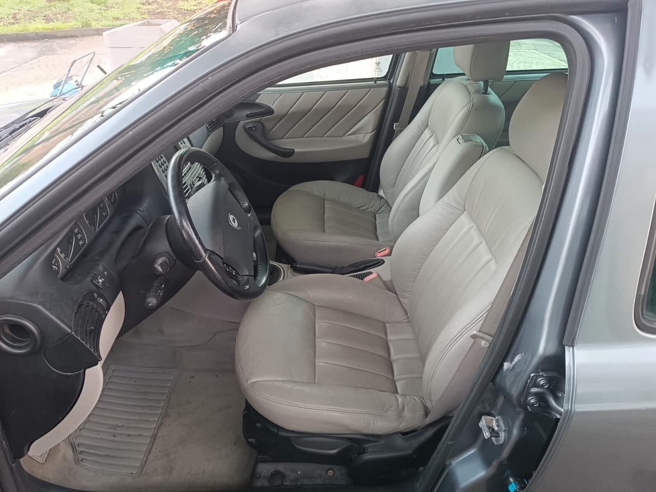 Lancia Lybra 2.0i 20V cat Intensa