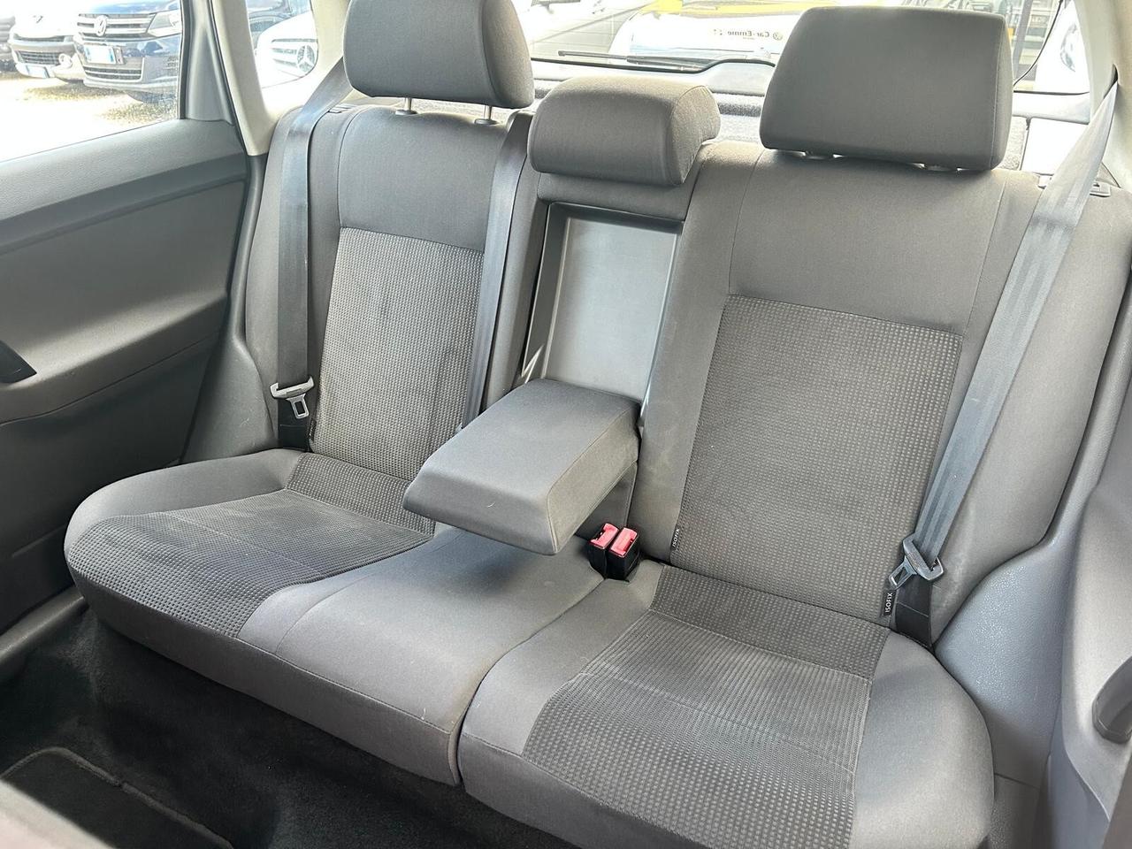 VOLKSWAGEN POLO 1.4 80CV 5PORTE OK NEOPATENTATI