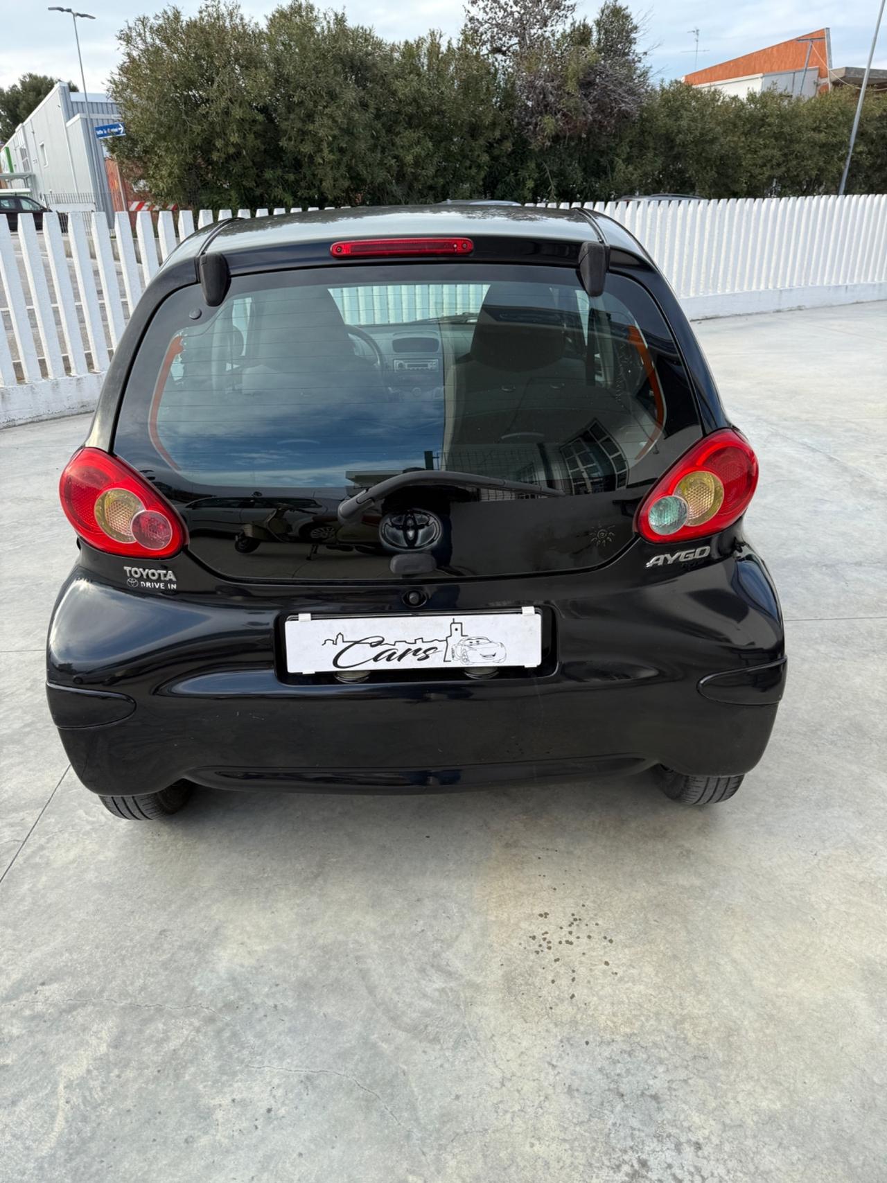 Toyota Aygo 1.0 12V VVT-i 5 porte Sol