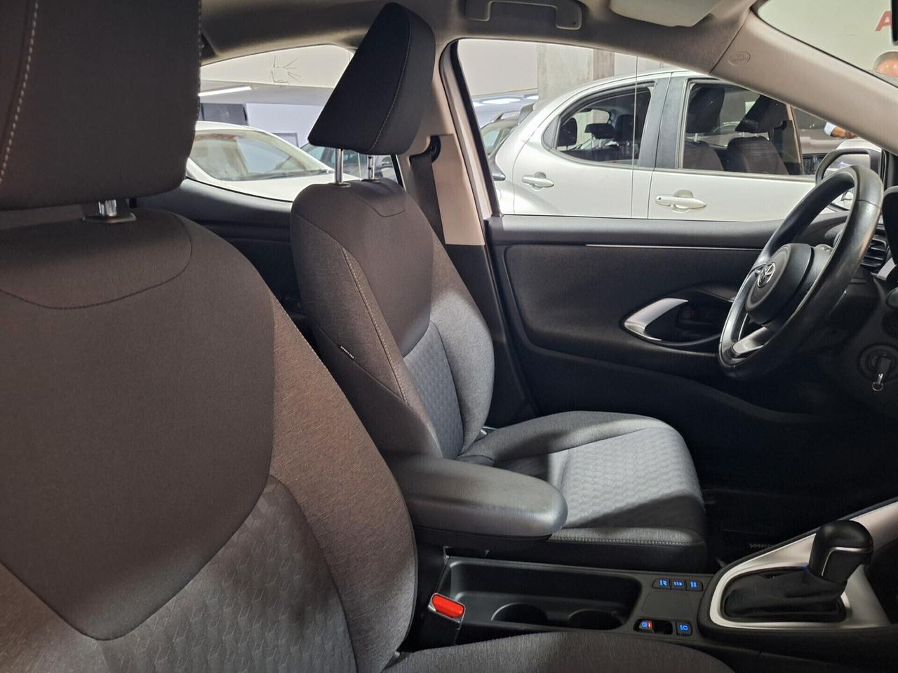 Toyota Yaris 1.5 Hybrid 93cv 1 PROPRIETARIO