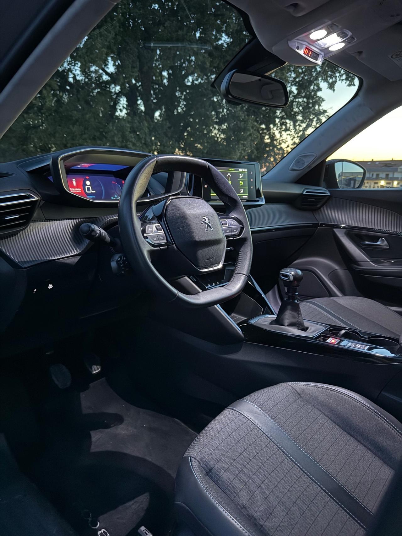 Peugeot 2008 BlueHDi 110 S&S Allure Pack