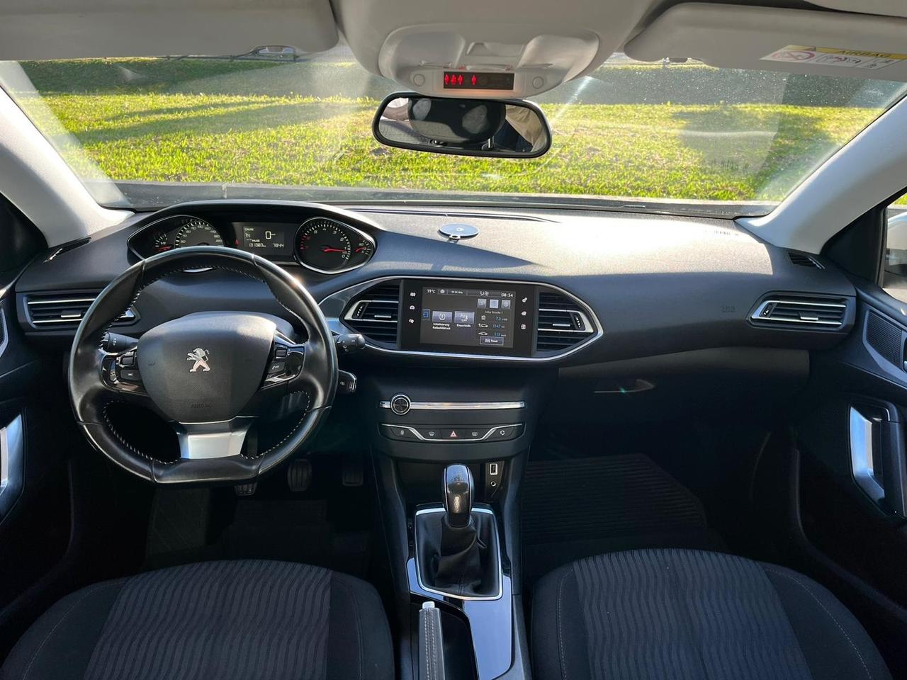 Peugeot 308 Neopatentati