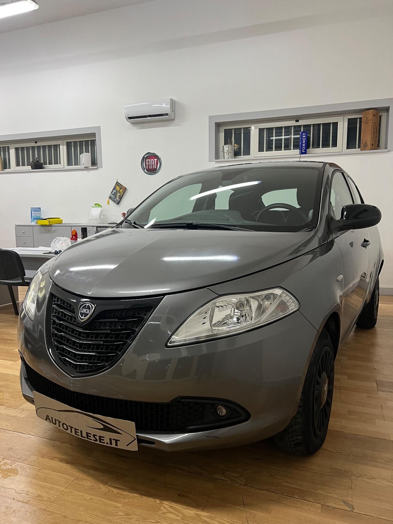 Lancia Ypsilon 0.9 TwinAir 85 CV 5 porte Metano Ecochic Gold